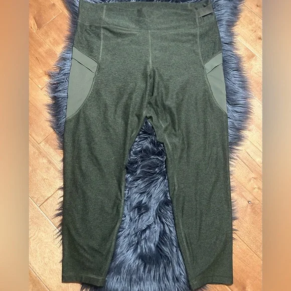 Old Navy High-Waisted Cloud+ 7/8 Leggings Olive Green Leggings Size XL - Picture 4 of 7